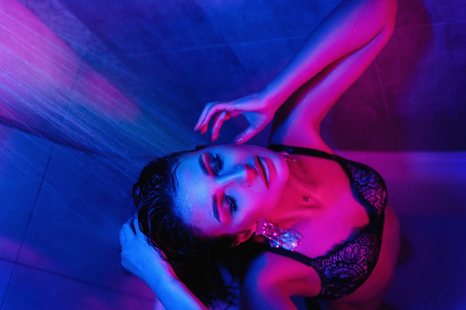 Neon — Yulia Phantom